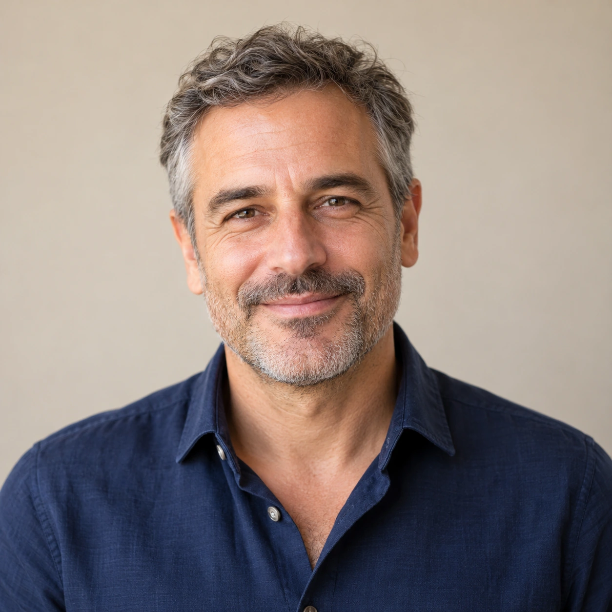 Lucas Grant, Inhaber E-Commerce