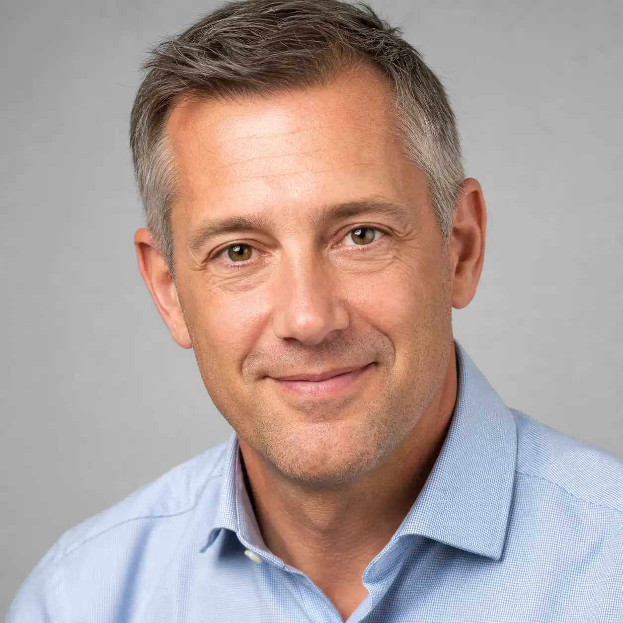 Stefan Bauer, Dealership marketer